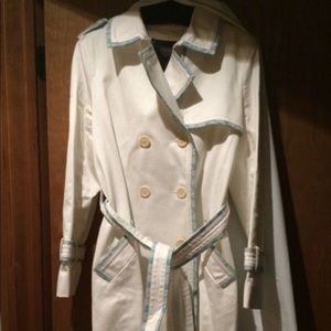 Authentic EUC Coach Signature Trench Coat!